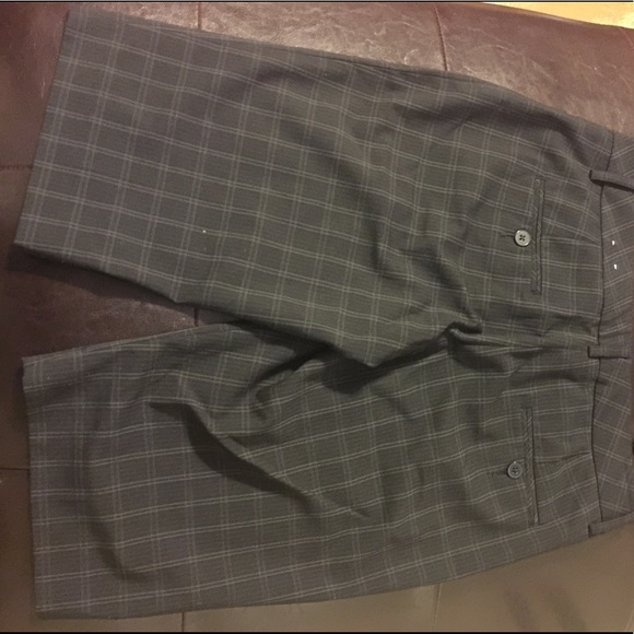 Express size 2 plaid shorts - Picture 2 of 3